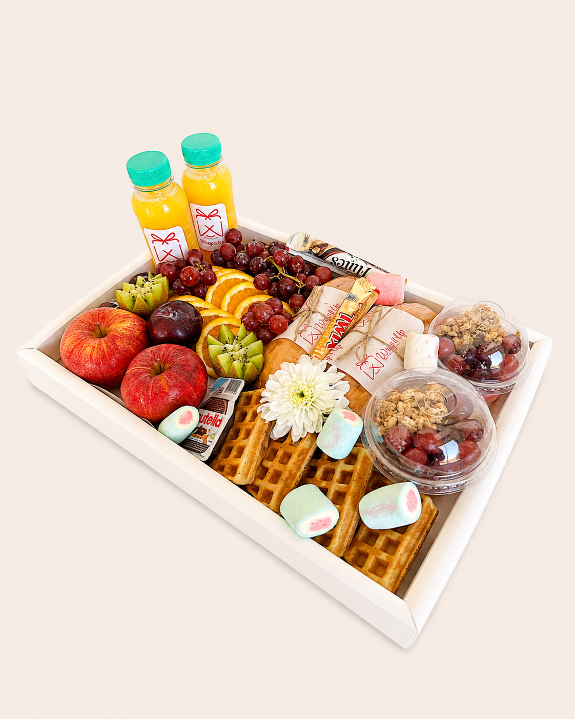 Breakfast box for two